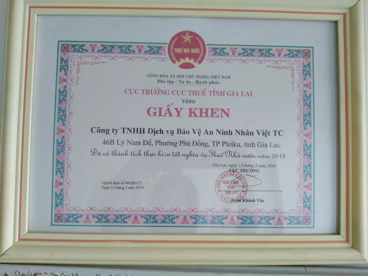 Giấy khen - Công Ty TNHH Dịch Vụ Bảo Vệ An Ninh Nhân Việt TC
